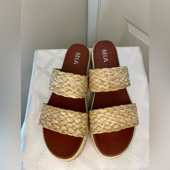 MIA Women's Tan Woven Platform Sandals Size 8.5 - Picture 2 of 8